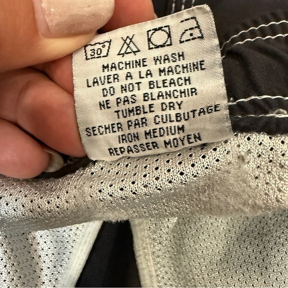 Vintage Billabong Black Board Shorts with White Stitching Drawstring Size L - Picture 11 of 17